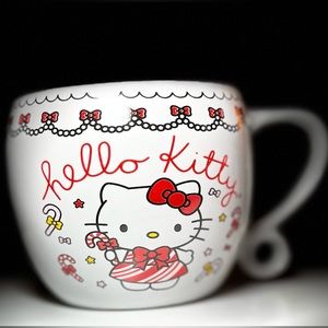 Hello Kitty Christmas Cup
